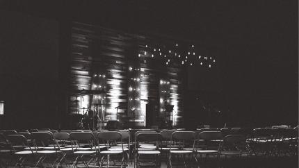 https://www.pexels.com/photo/grayscale-photography-of-chairs-in-an-auditorium-2305084/
