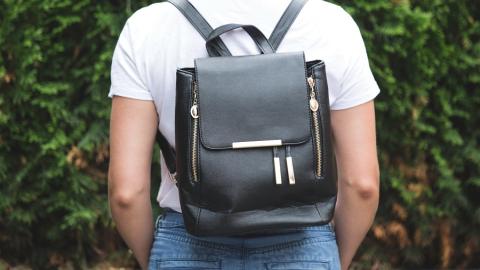 https://burst.shopify.com/photos/black-gold-fashion-backpack?q=college