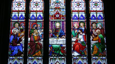 Photo courtesy of Pixabay https://pixabay.com/en/last-supper-stained-glass-window-502804/