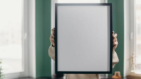 https://www.pexels.com/photo/person-holding-white-and-black-frame-4065191/