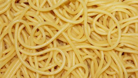 https://pixabay.com/photos/spaghetti-pasta-noodles-eat-food-781795/